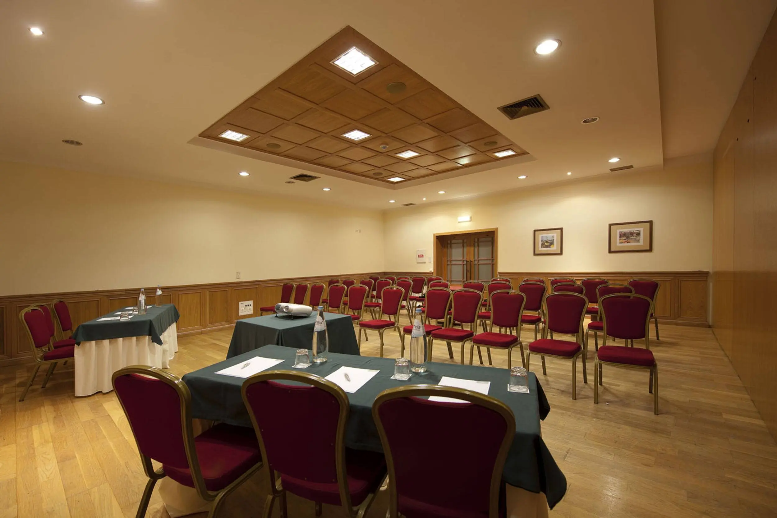 VG-Albacora-Sala-Reuniao-Arade-1_Baixa