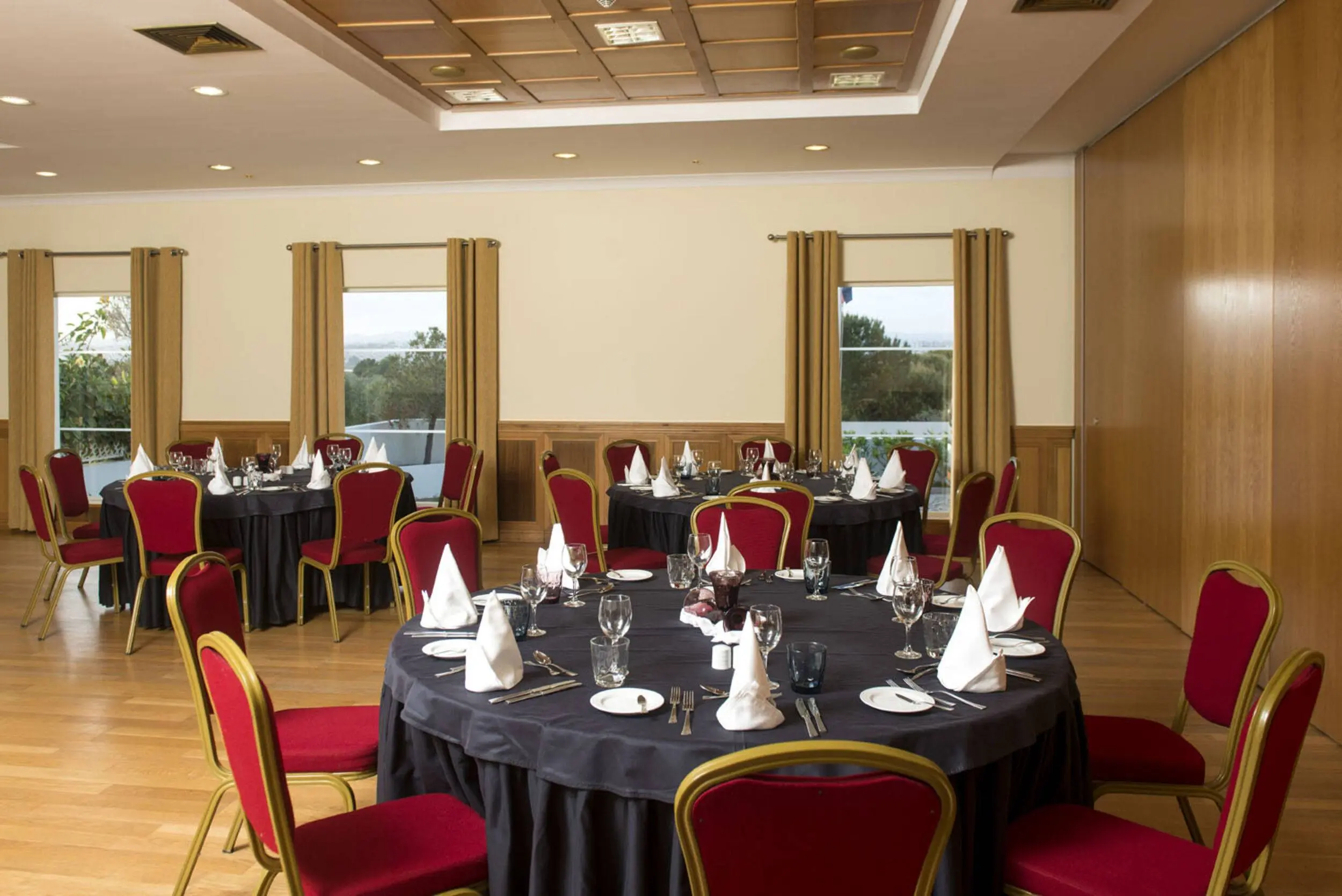 VG-Albacora-Sala-Reuniao-Gilão-3_Baixa