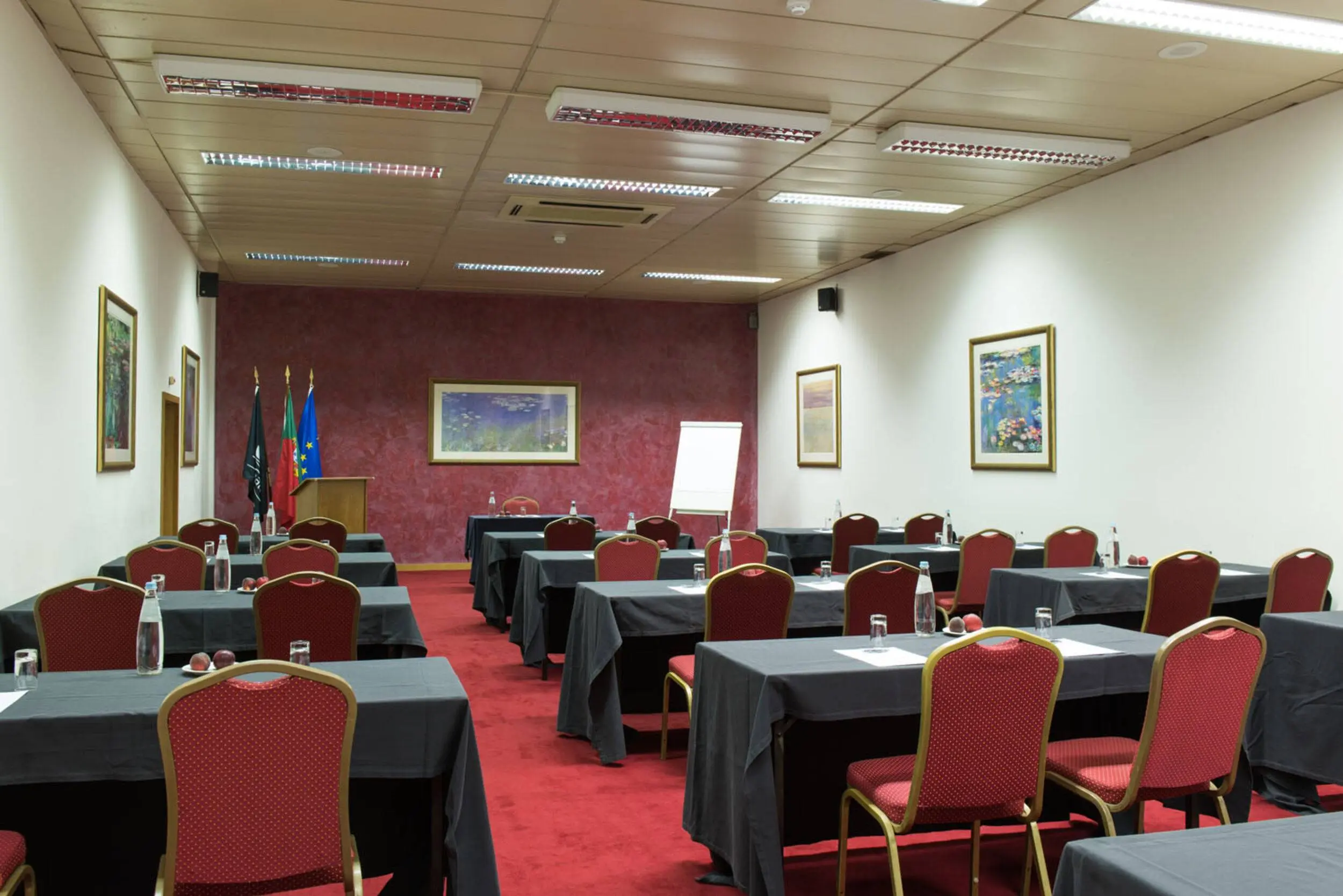 VG-Estoril-Sala-Reuniao-7_Baixa