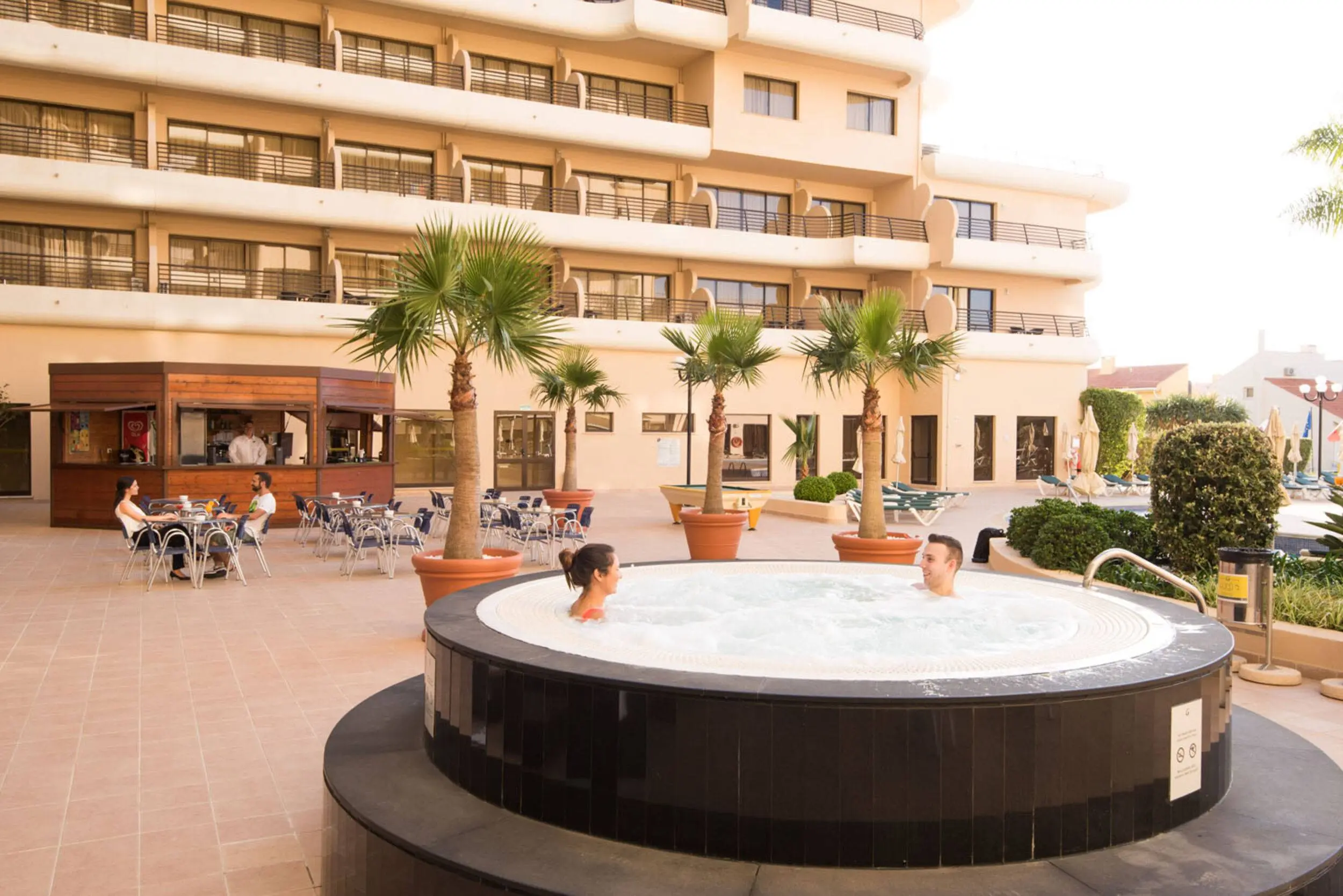 VG-Marina-Bar-Piscina-1_Baixa