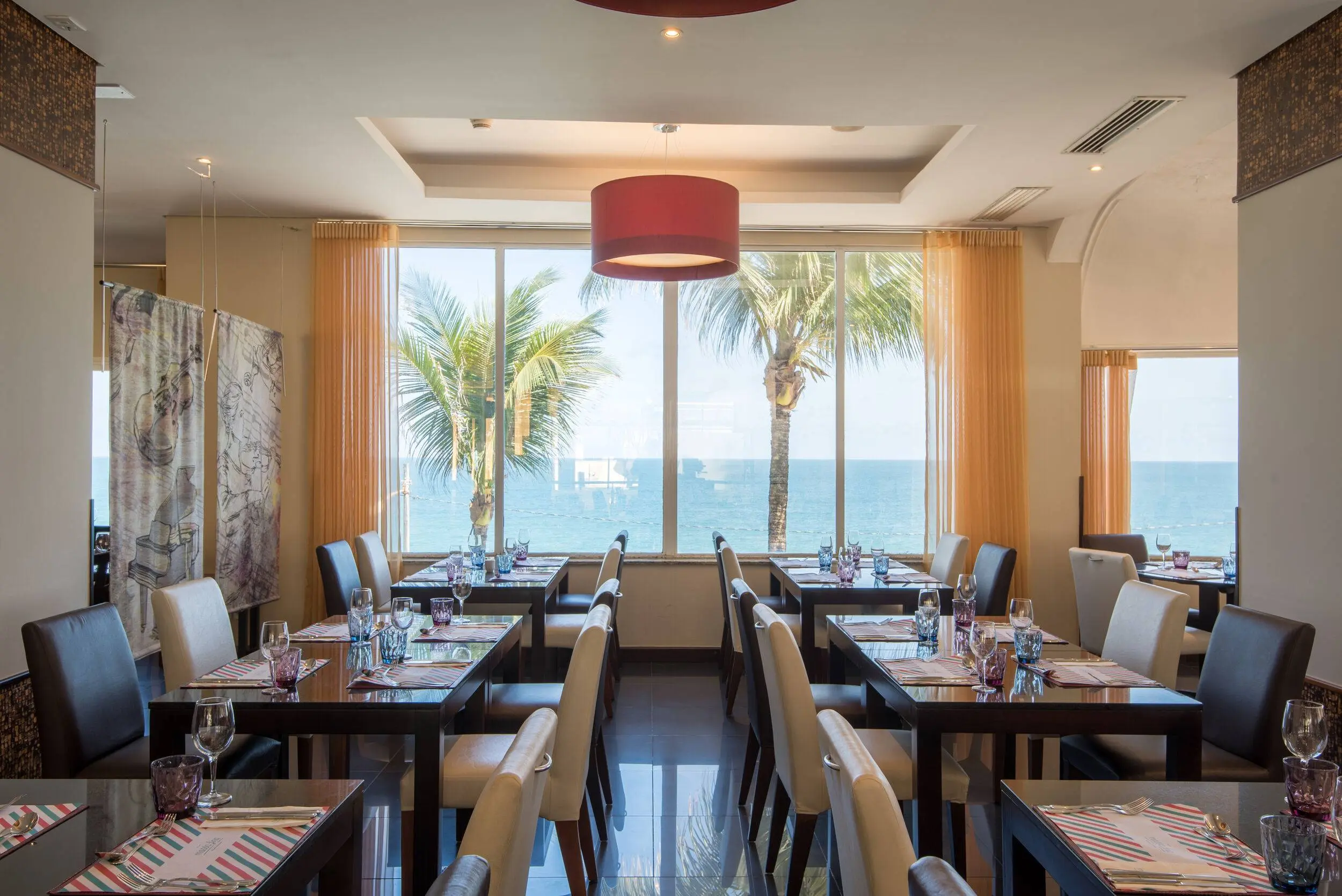 VG Salvador_RestauranteVersatil_1