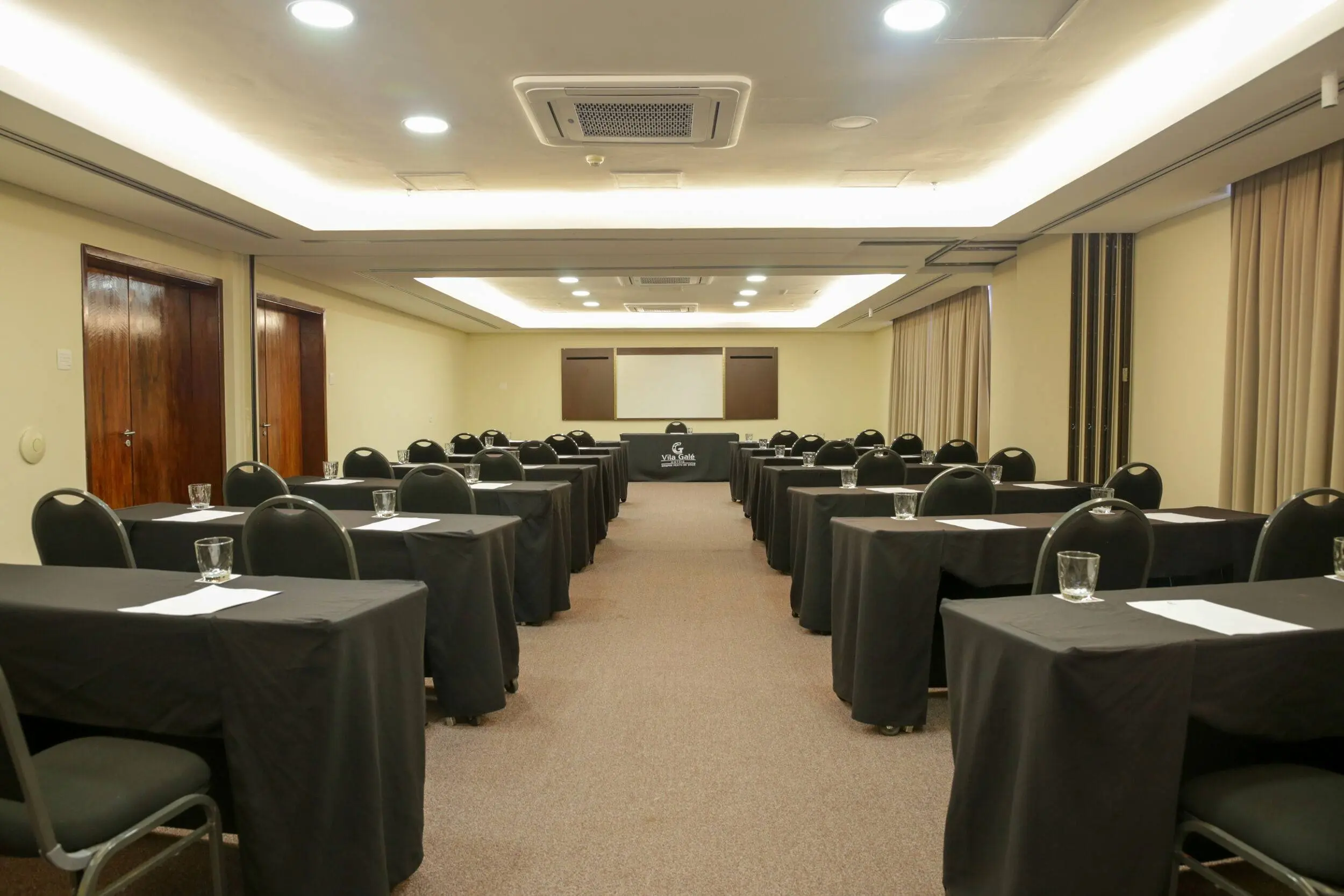 VG_CABO_SALA_DE_REUNIAO_Água Marinha I, II e III (1)