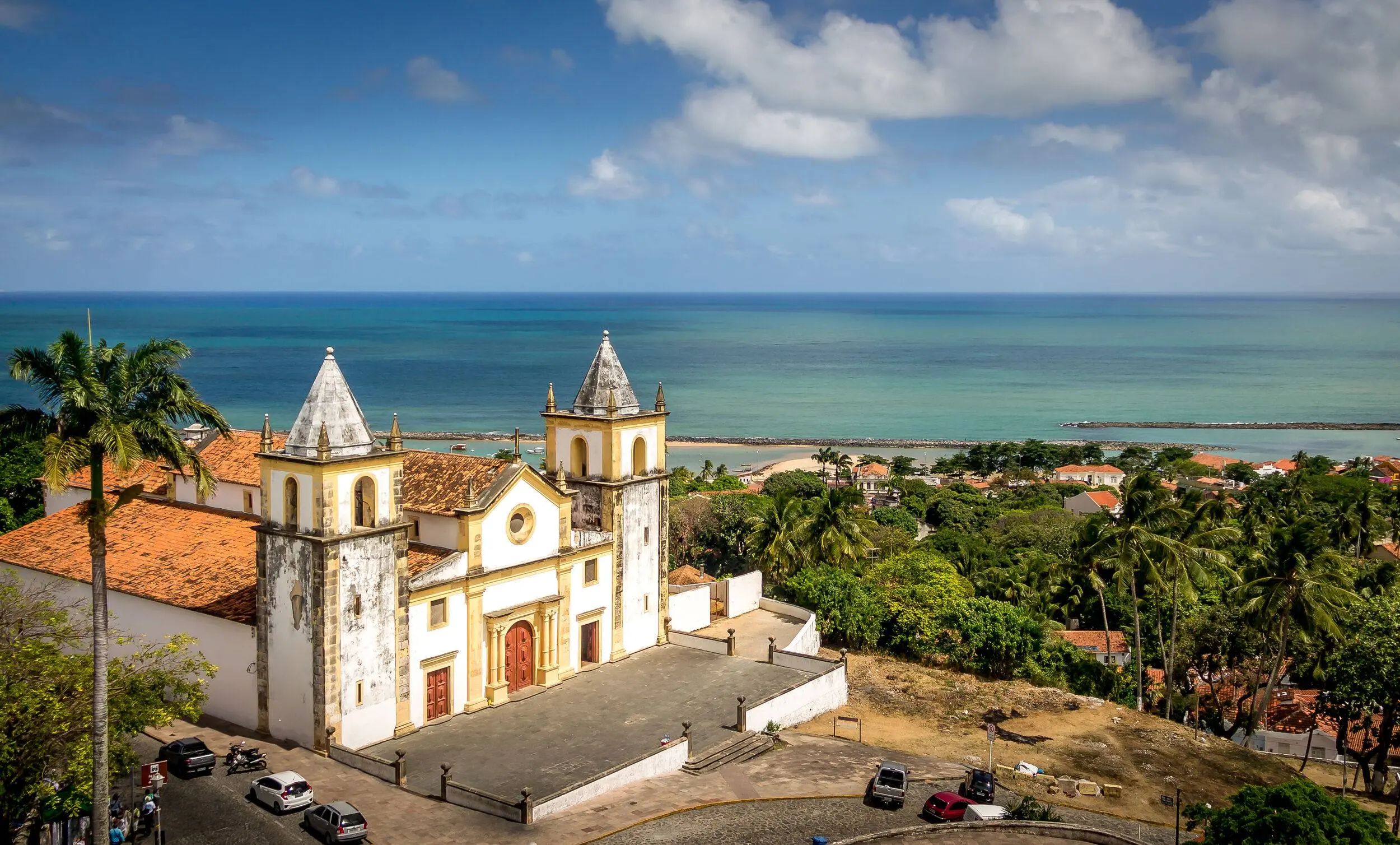 high-view-of-olinda-and-se-cathedral-pernambuco-2026-03-10-00-01-08-utc