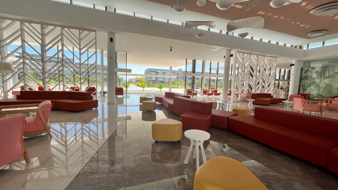 Cayoparedon Lobby 2